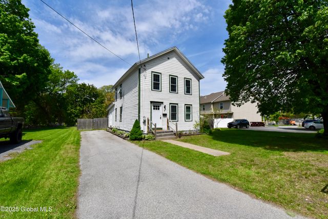 4 Henry Street, Glens Falls, NY 12801