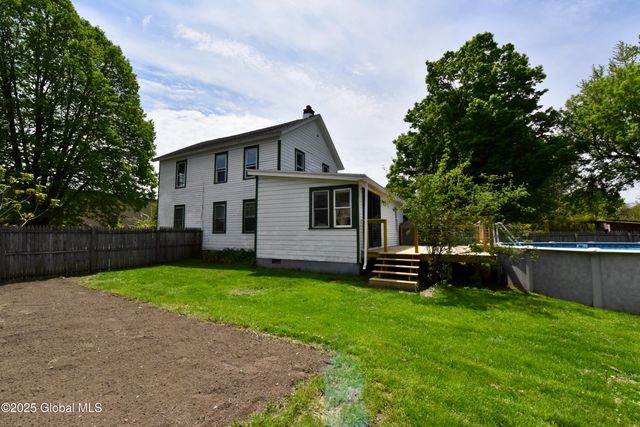 4 Henry Street, Glens Falls, NY 12801