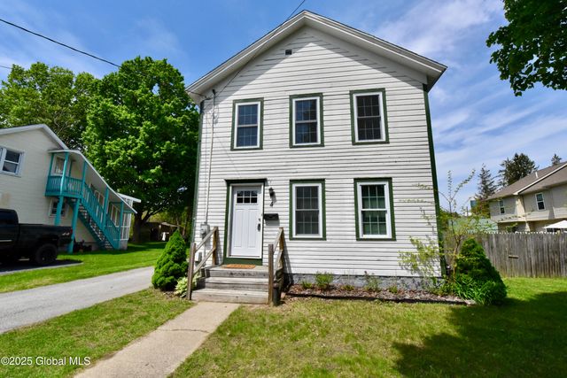 4 Henry Street, Glens Falls, NY 12801