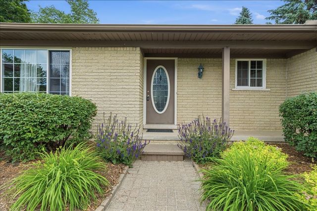 5191 Saint Richard Drive, Shelby Twp, MI 48316