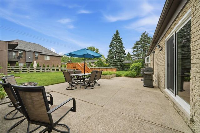 5191 Saint Richard Drive, Shelby Twp, MI 48316