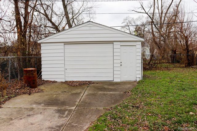 1338 HELEN Street, Inkster, MI 48141