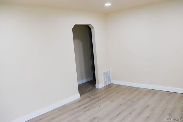 1338 HELEN Street, Inkster, MI 48141