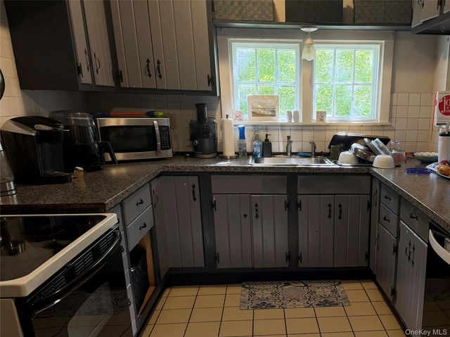 450 Haviland Drive, Patterson, NY 12563