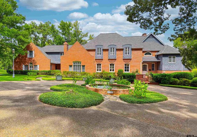 1700 Clubview Drive, Tyler, TX 75701
