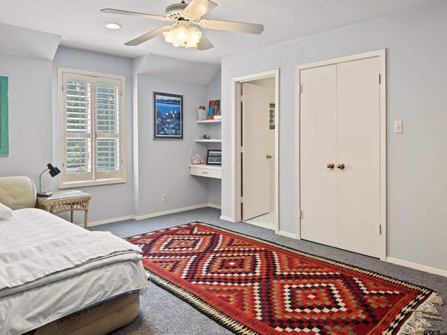 1700 Clubview Drive, Tyler, TX 75701