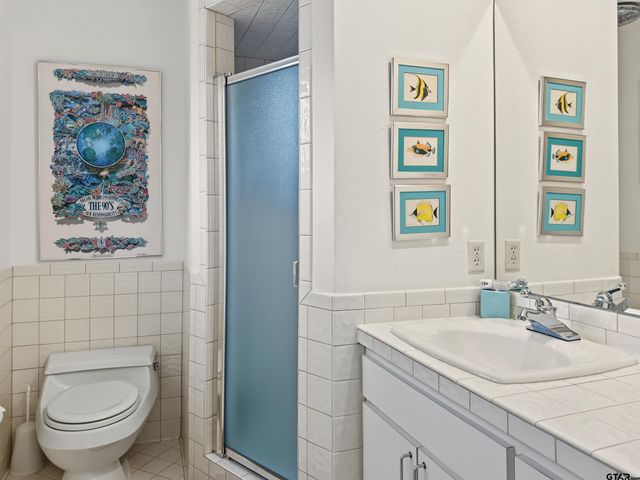 1700 Clubview Drive, Tyler, TX 75701