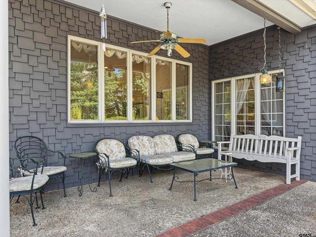 1700 Clubview Drive, Tyler, TX 75701