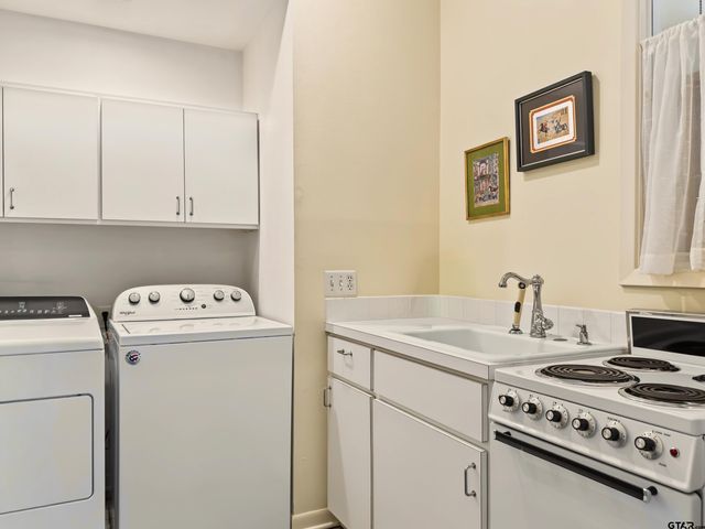 1700 Clubview Drive, Tyler, TX 75701