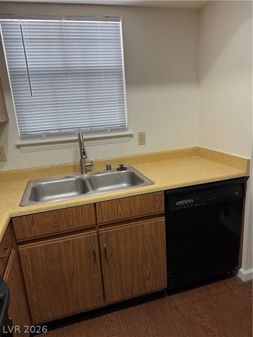 3823 South Maryland Parkway T5, Las Vegas, NV 89119