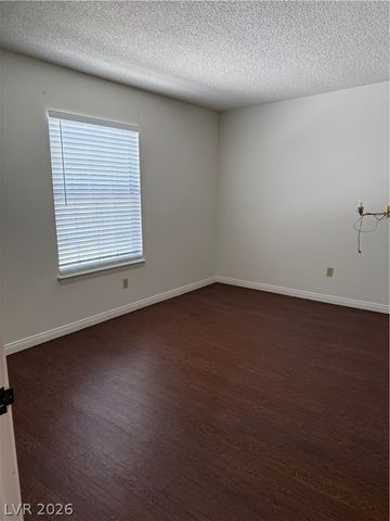 3823 South Maryland Parkway T5, Las Vegas, NV 89119
