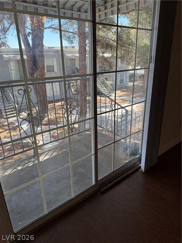 3823 South Maryland Parkway T5, Las Vegas, NV 89119