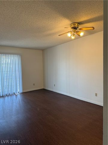 3823 South Maryland Parkway T5, Las Vegas, NV 89119