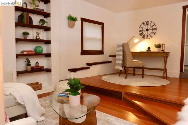 385 385 Vermont Ave, Berkeley, CA 94707