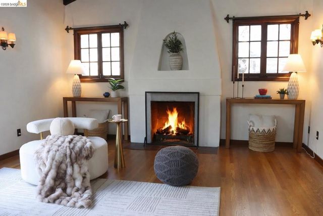 385 385 Vermont Ave, Berkeley, CA 94707