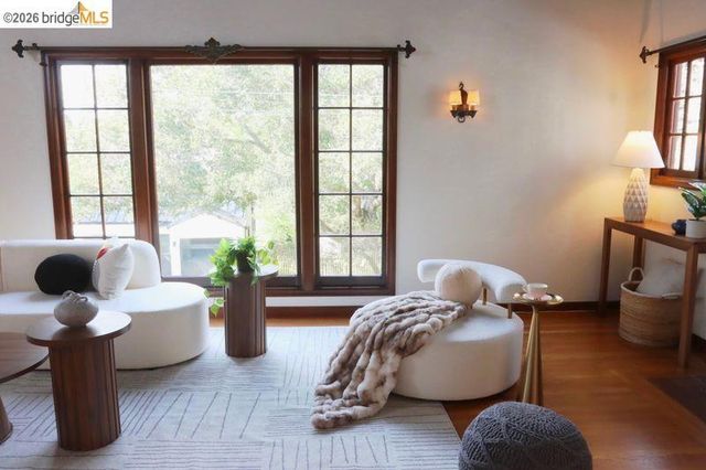 385 385 Vermont Ave, Berkeley, CA 94707