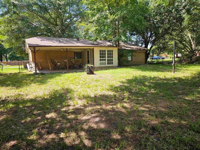 16455 Red Fern Rd, Tyler, TX 75703