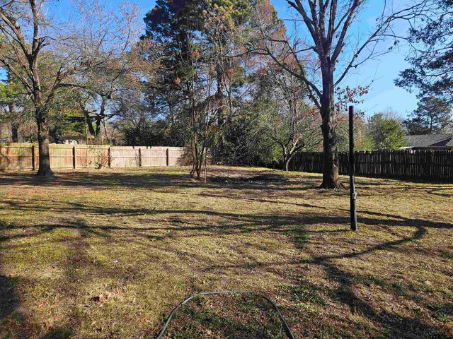 16455 Red Fern Rd, Tyler, TX 75703