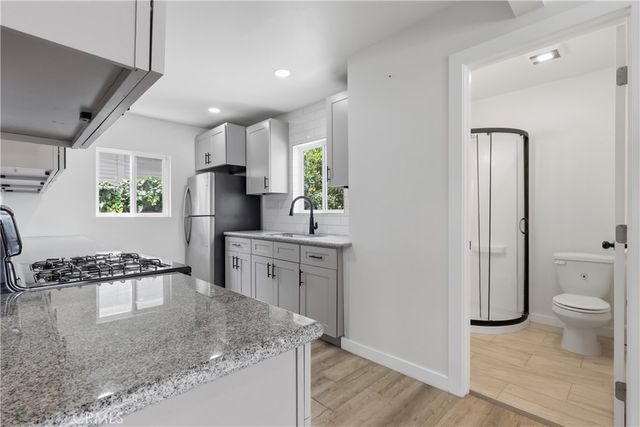 3101 W 60th, Los Angeles, CA 90043