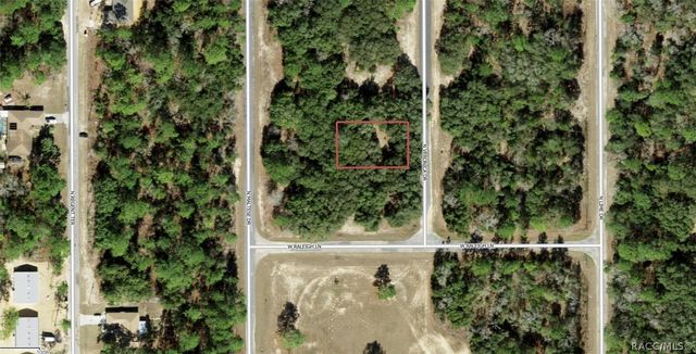 7120 N Veronica Drive, Dunnellon, FL 34433