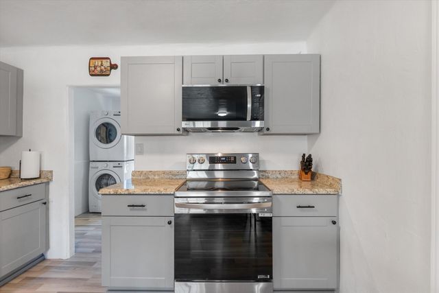 1201 High Street SE, Albuquerque, NM 87102