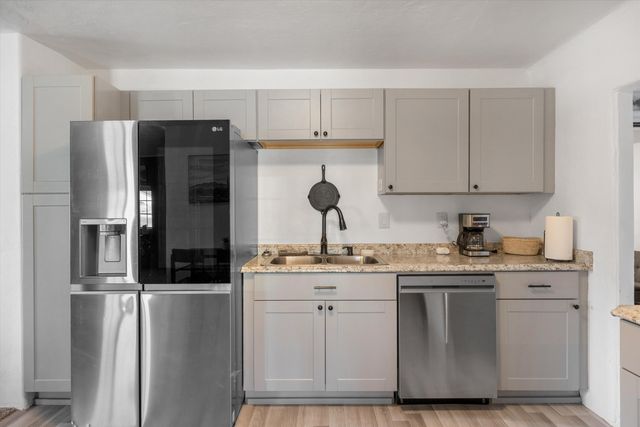 1201 High Street SE, Albuquerque, NM 87102