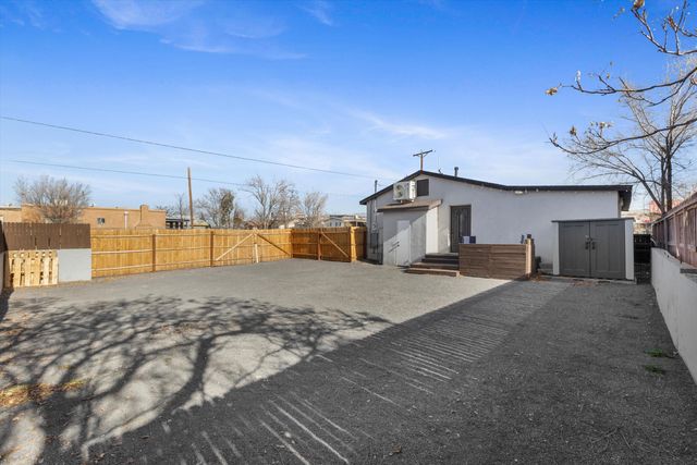 1201 High Street SE, Albuquerque, NM 87102