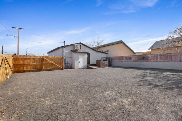 1201 High Street SE, Albuquerque, NM 87102