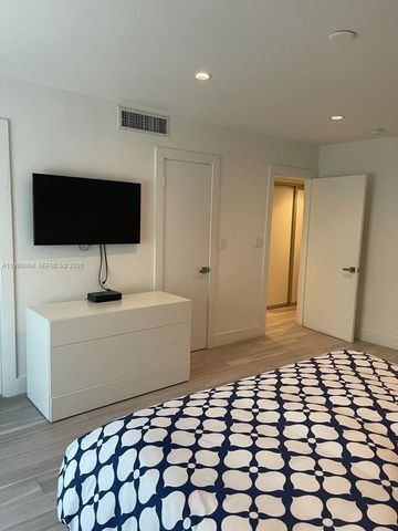 260 Sunrise Dr H, Key Biscayne, FL 33149