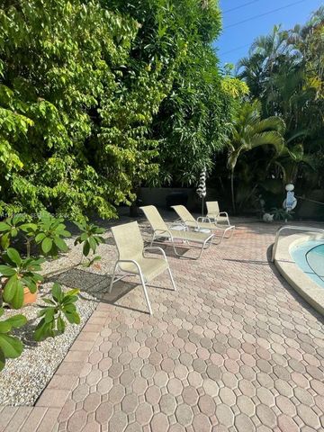 260 Sunrise Dr H, Key Biscayne, FL 33149