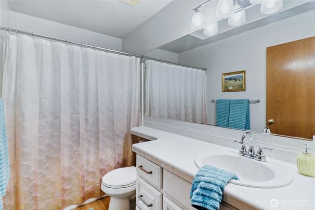 9632 Regency Loop SE, Olympia, WA 98513