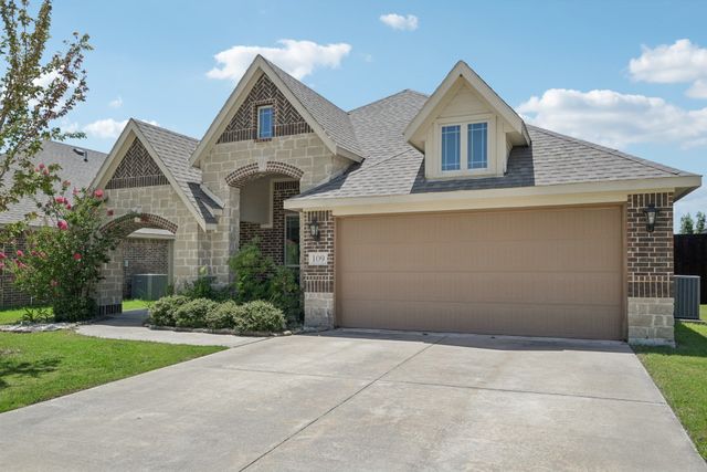 109 Gateway Drive, Alvarado, TX 76009