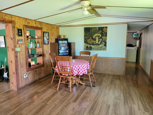 929 Pine Grove Road, Olympia, KY 40358