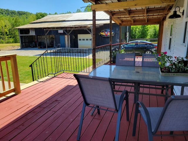 929 Pine Grove Road, Olympia, KY 40358