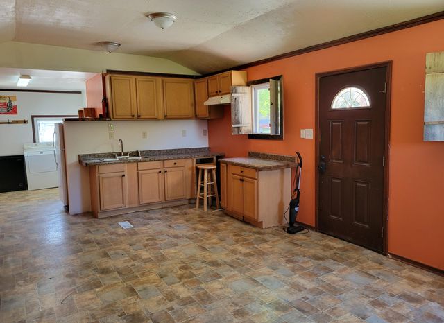 929 Pine Grove Road, Olympia, KY 40358