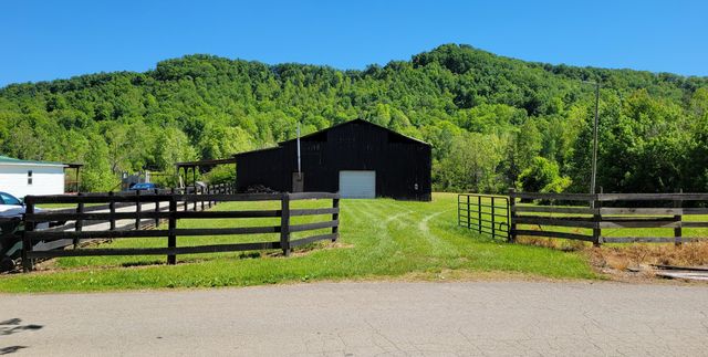 929 Pine Grove Road, Olympia, KY 40358