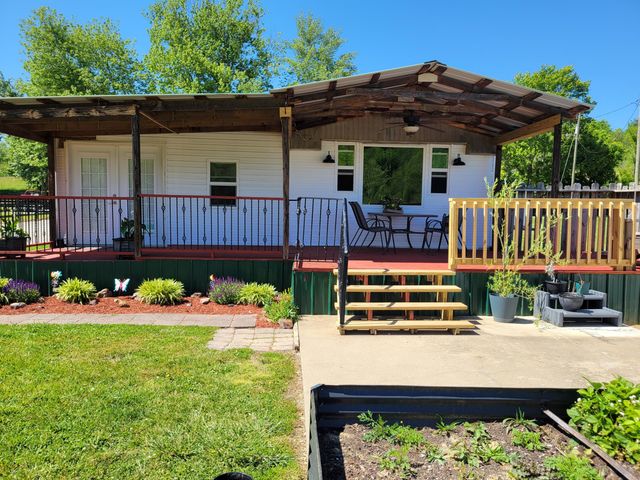 929 Pine Grove Road, Olympia, KY 40358