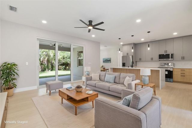 1099 CAZENOVIA STREET, Port Charlotte, FL 33952