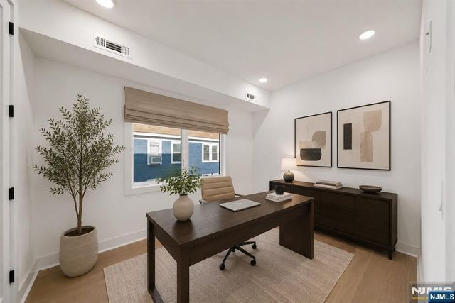 728 Undercliff Avenue, Edgewater, NJ 07020