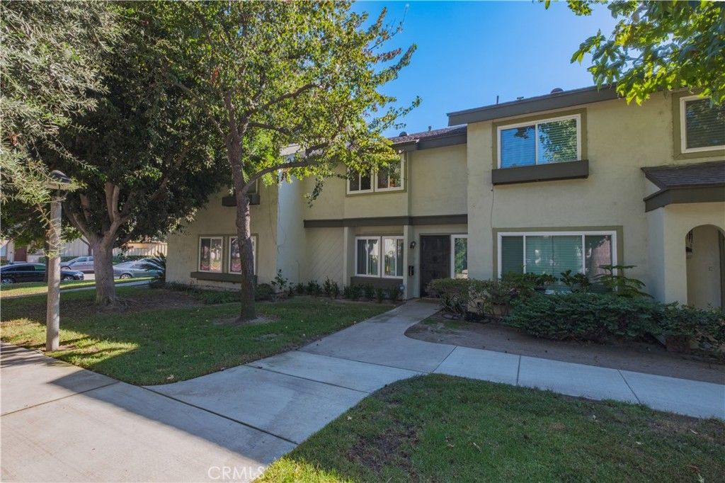 9567 Karmont Avenue, South Gate, CA 90280 — exterior
