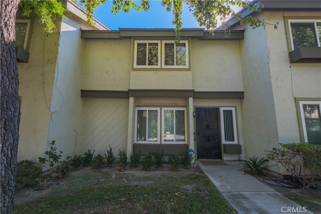 9567 Karmont Avenue, South Gate, CA 90280 — photo 2