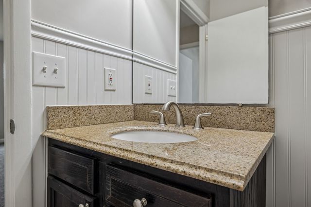 3520 Donna Kay Dr, Nashville, TN 37211