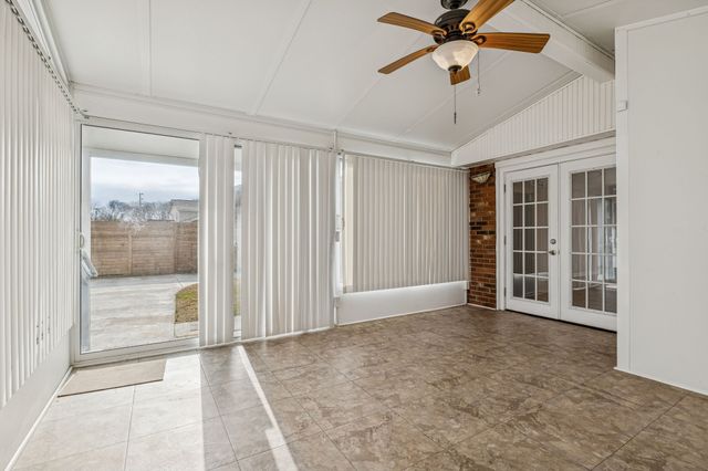 3520 Donna Kay Dr, Nashville, TN 37211