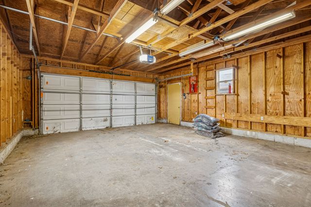 3520 Donna Kay Dr, Nashville, TN 37211