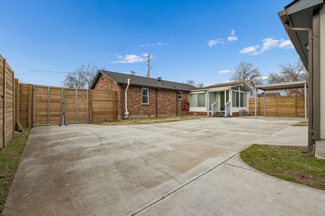 3520 Donna Kay Dr, Nashville, TN 37211