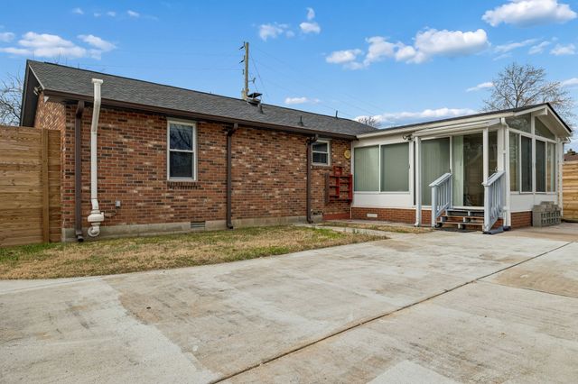 3520 Donna Kay Dr, Nashville, TN 37211