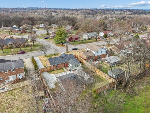 3520 Donna Kay Dr, Nashville, TN 37211