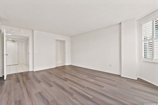 1314 Kalakaua Avenue 707, Honolulu, HI 96826