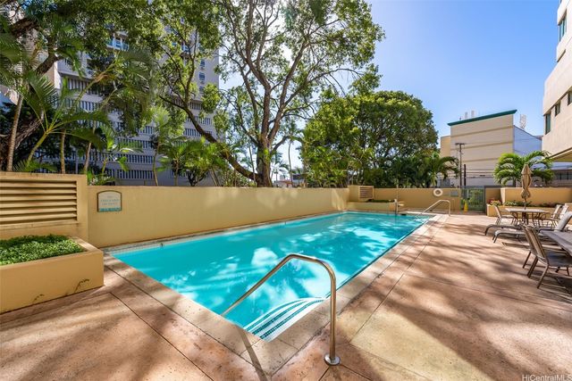 1314 Kalakaua Avenue 707, Honolulu, HI 96826