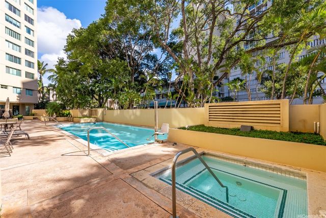 1314 Kalakaua Avenue 707, Honolulu, HI 96826